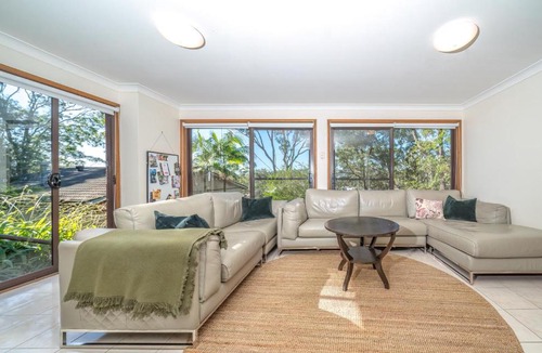 Point Clare Apartment | Point Clare - Relax and unwind - Greenery & Birdsongs