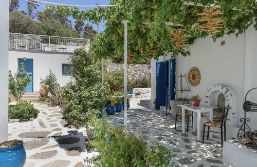 Amorgos Town Apartment | Politimi's Studio N5 Apartment with Mountain View, Wi-Fi, and Air Conditioning