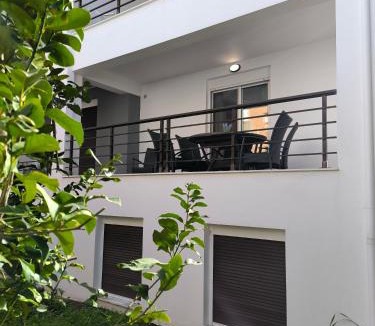 Polichrono House | Polychrono Waves
