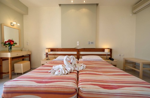 Ano Rodakino Hotel | Polyrizos Hotel
