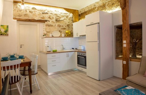 Lefkada Town House | Polyxenis Cozy Maisonette - Lefkada BnB
