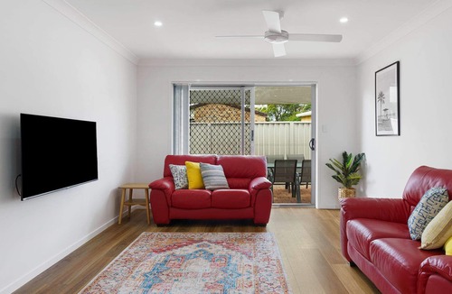 Bateau Bay Villa | Poppy's Place - Coastal Inspired Escape