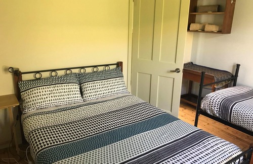 Port Campbell Hotel | Port Campbell Guesthouse & Flash Packers