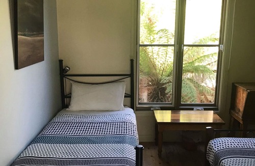Port Campbell Hotel | Port Campbell Guesthouse & Flash Packers