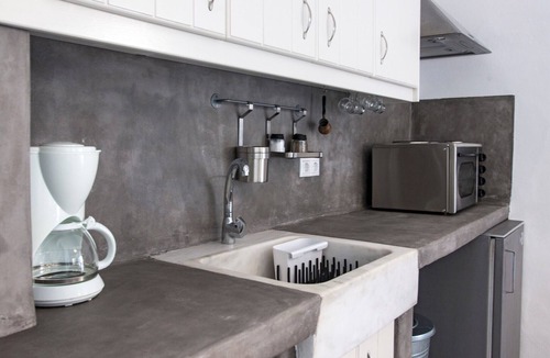 Parikia House | Portes View House Traditional Apartment in old town