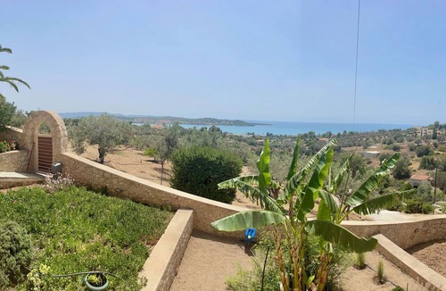 Kilada House | Porto Heli Panoramic Seaside Home. Enjoy the sunsets & spacious areas!