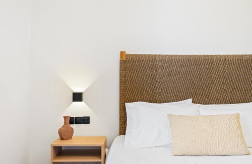 Vathi Hotel | Porto Vathi Suites