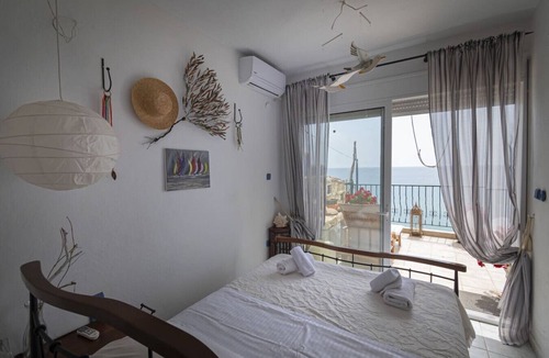 Siviri Apartment | Poseidon Seafront Apartment by RentalsPro