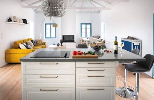 Kalamata Villa | PositiveSpace Kalamata Heights - luxury and history with a view