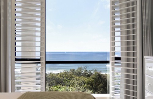 Sunrise Beach Apartment | Postcard on Sunrise Beach