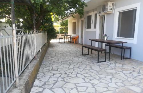 Poulithra Apartment | Poulithra Beach
