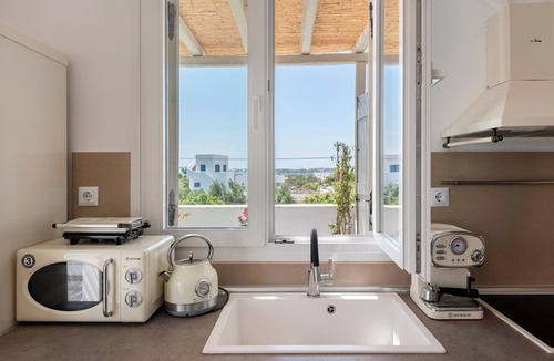 Pounta House | Pounta | 2BR Apartment w/Shared Pool | Fiora II