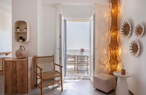 Pounta Apartment | Pounta, 2BR Apartment w Shared Pool, Fiora II