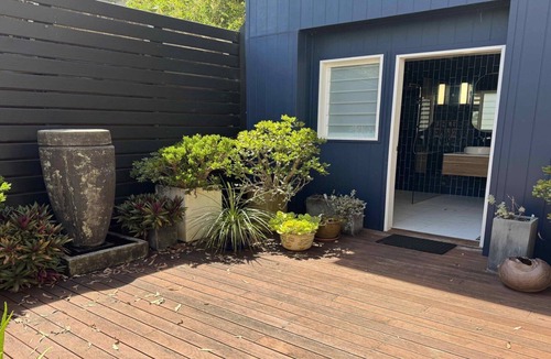 Pretty Beach House | 'Pretty Beach Escape' by Accom Holidays