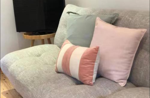 Bellevue Hill Apartment | Prime Location Unit AC And Parking