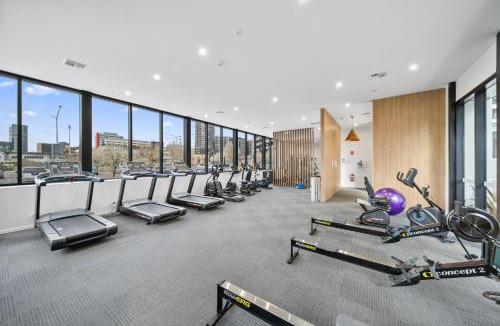 Phillip Apartment | Pristine 2-Bed Apartment with Pool and BBQ