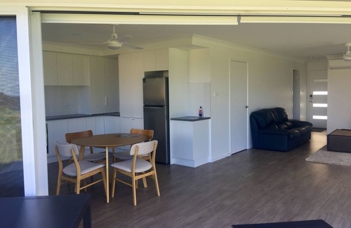 Tapitallee House | Privacy space comfortnLooking at visiting Bundanon? Uwannavu @Tapitallee Lodges