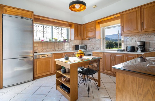Apokoronas Villa | Private 4-Bedroom villa, large pool, amazing gardens, relaxing family vacations