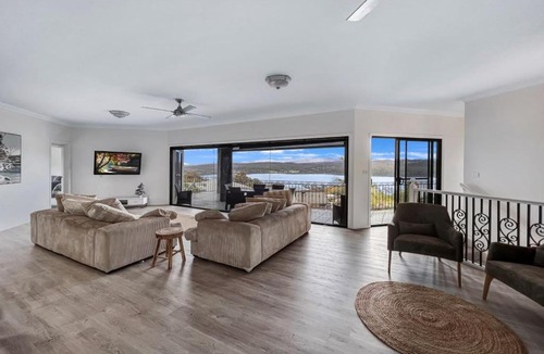 Merimbula House | Private Family Beach House - 5mins from the beach