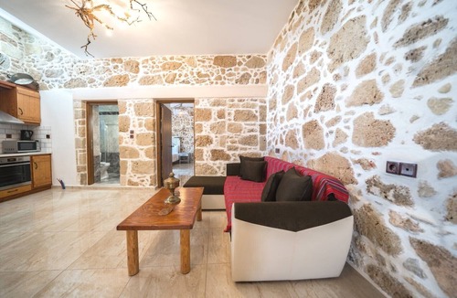 Platanos Villa | Private pool ★ 10 + sleeps ★ 5min to Falasarna Beach