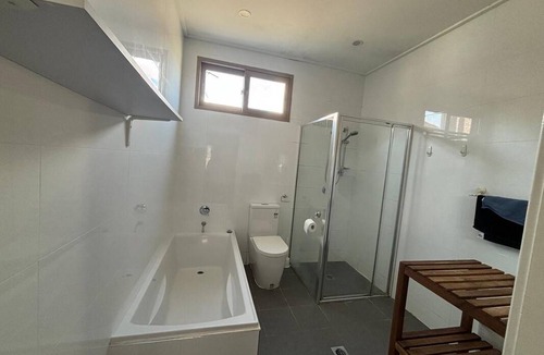 Lidcombe Resort | Private room ∙ 1 guest
