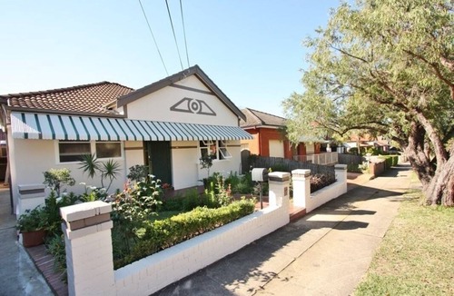 Homebush Resort | Private room ∙ 2 guests