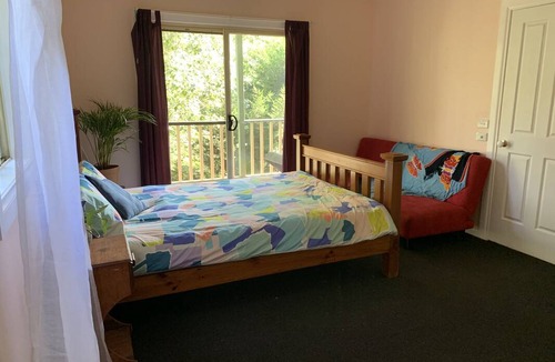 Warburton Resort | Private room ∙ 3 guests