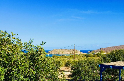 Elounda Villa | Private two bedroom villa, just 750 metres from Plaka, pool, garden, great views