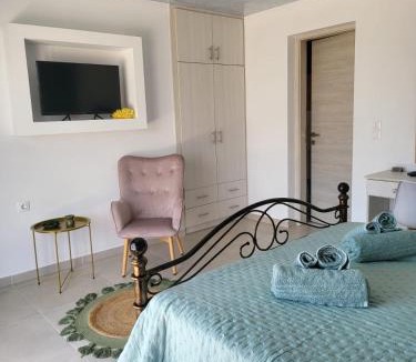 Mires Villa | Private Villa Freedom