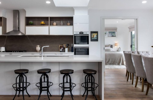 Daylesford House | Province Lake House S