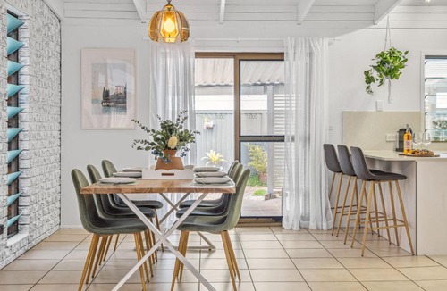Golden Beach House | Pumicestone Beach House - 200m to the passage