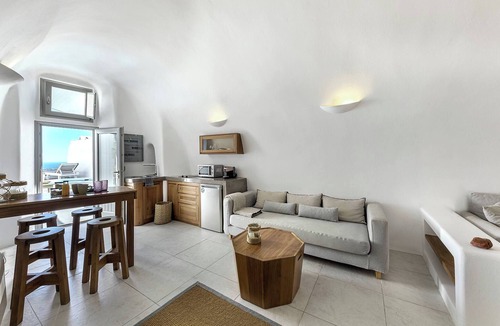 Imerovigli House | Pura Vida Cave House