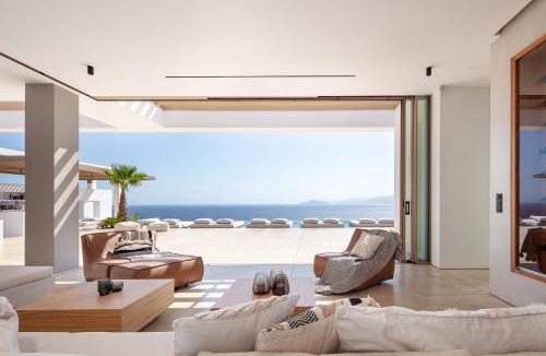 Vathi Villa | Pure C