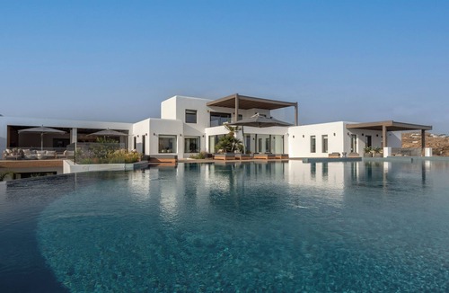Platis Gialos Villa | Pure Luxury Exclusive Villa State of the Art Villa Excellent Location