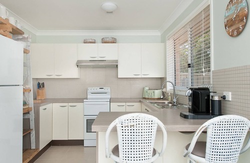 Fingal Bay House | Purely Whitesands on the Bay – pets welcome