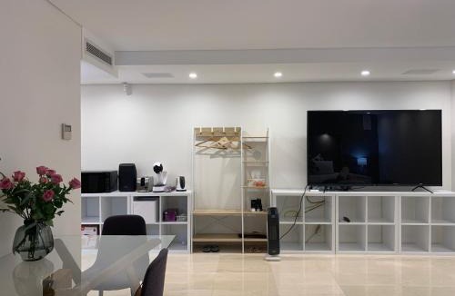 Putney Apartment | Putney Studio, short drive to Olympic Park & Parklands