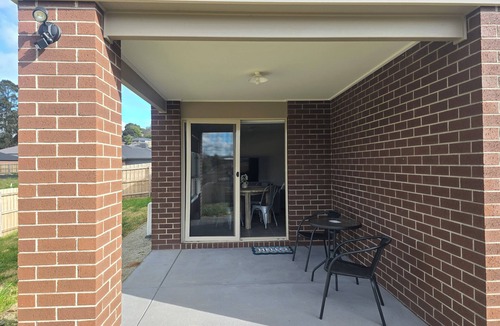 Drouin House | Queit place