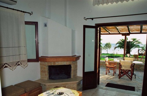 Lefokastron Apartment | Quiet Beachside Spacious Bungalows + Amazing Seaview + Pool