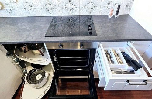 Nollamara House | Quiet & Clean 2BR House Stay