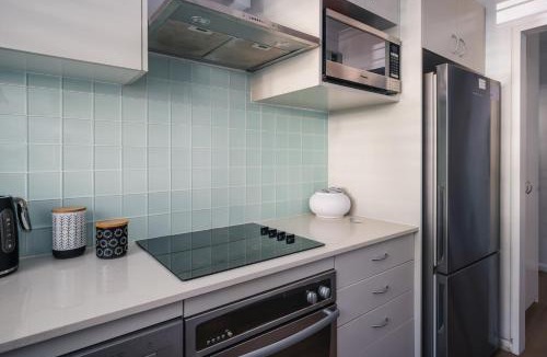 Manly Apartment | Quiet Little Manly 1 bed - 3mins walk Harbour & Beaches