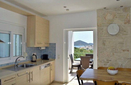Elounda Villa | Quiet villa with pool, 3 bed 2 bath, short walk to Elounda village and beach