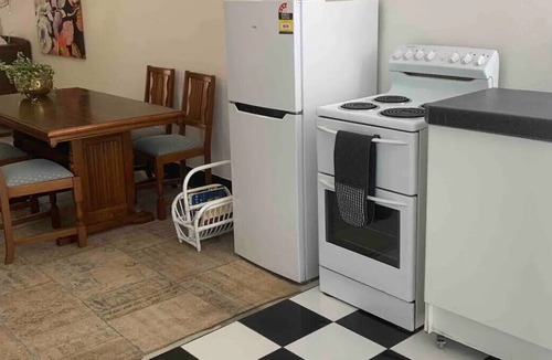 Branxton Apartment | Quirky revamp 100 year old shop. Small pet friendly.