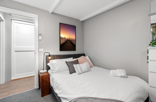 Bentleigh House | Quite, quaint & private guesthouse, sleeps 6