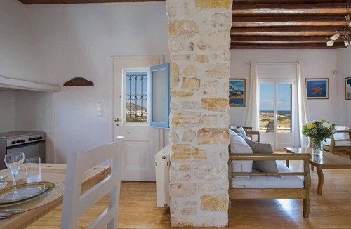 Naousa Villa | QUITE VILLA WITH AMAZING VIEW