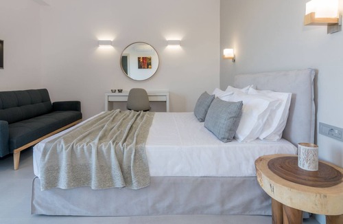 Amorgos Villa | R 983 Eros Luxury Villas with Espresso machine, BBQ & Sea view.