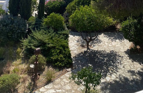 Apollonia Apartment | Rabagas House - In The Heart of Apollonia