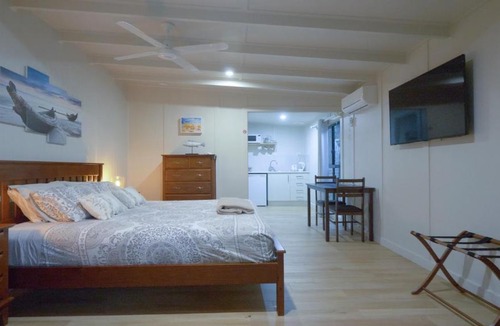 Wongaling Beach Apartment | Rainforest Hideaway!