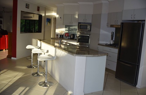Bamboo House | Rainforest views 3 bed, 2 bath. Whole of house or per room B&B accommodation.
