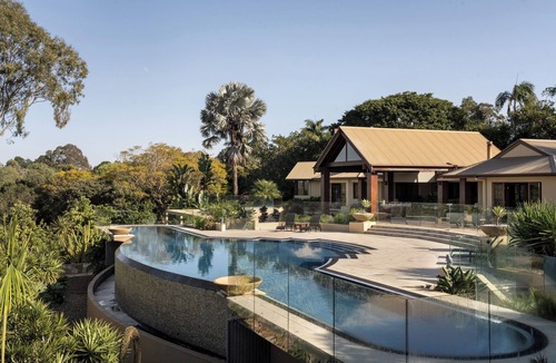 Carbrook Resort | Rancho del Cielo - Private resort close to Brisbane and Gold Coast attractions!