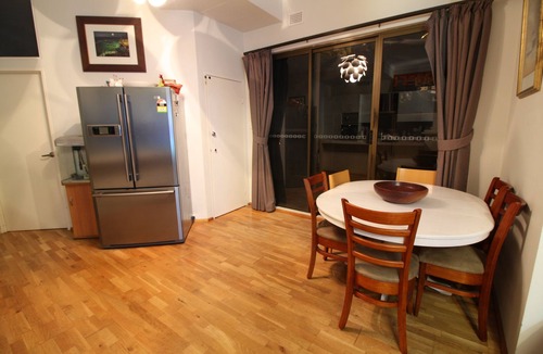 Randwick Apartment | RANDWICK-193SQM-BEACHSIDE-DINNING-SHOPS-TRANSPORT-POOL-SPA-SAUNA-GYM-240SQM YARD